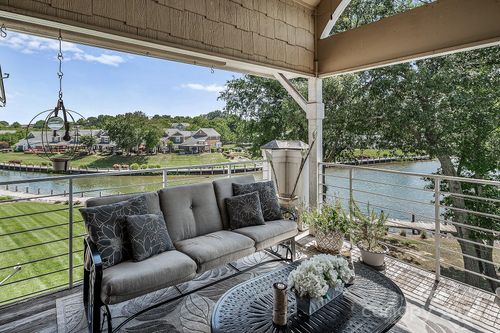 18641 Harborside Dr, Cornelius, NC, 28031-8794 | Card Image