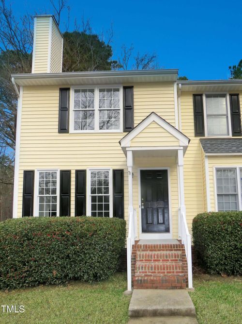 130 Luxon Pl, Cary, NC, 27513-4835 | Card Image