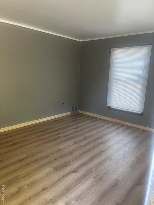 1432 Corona St, Inkster, MI, 48141-1853 | Card Image