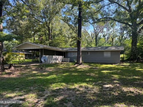 1340 Woody Dr, Jackson, MS, 39212-4056 | Card Image