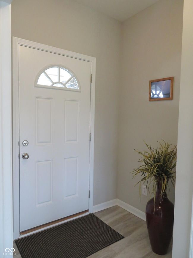 Large entry | Image 6