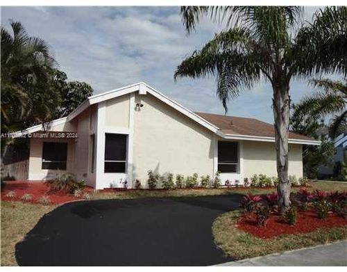 8211 Sw 4th Pl, North Lauderdale, FL, 33068 | Card Image