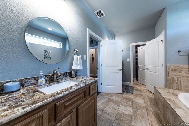 200 S Calvin Barrett, House other with 3 bedrooms, 2 bathrooms and null parking in Blanco TX | Image 12