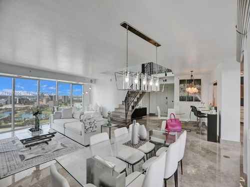 ts2810-3370 Ne 190th St, Aventura, FL, 33180-2405 | Card Image