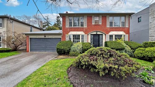 172 Gordon Rd, North York, ON, M2P1E8 | Card Image