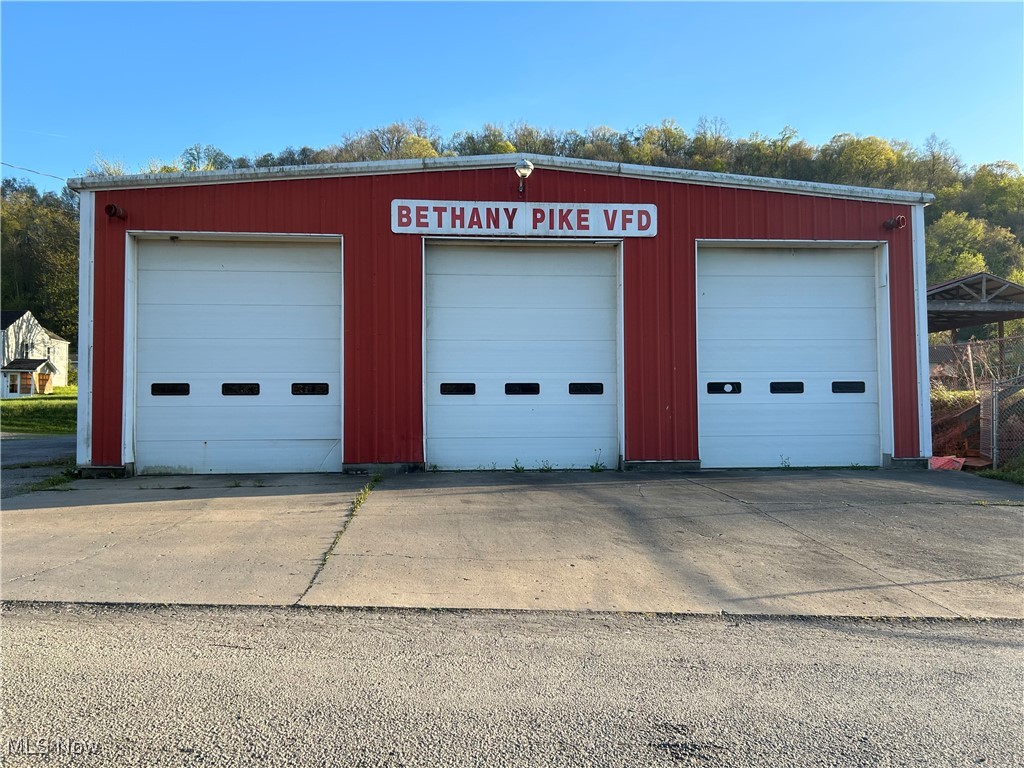32 Center Street, For Sale in Bethany Zoocasa