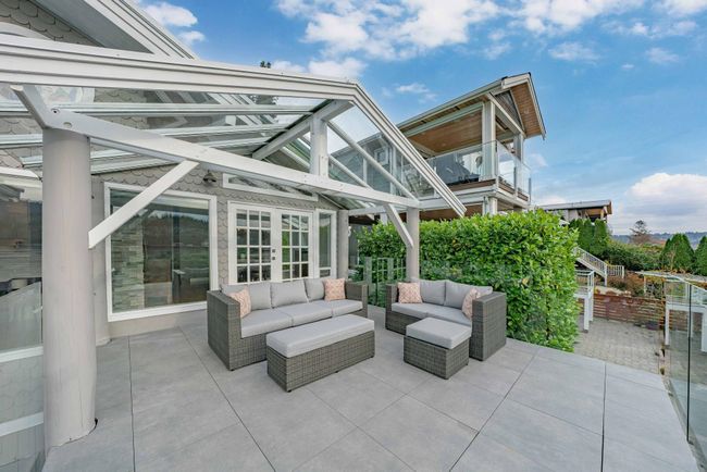 1128 Ioco Rd, House other with 4 bedrooms, 3 bathrooms and 5 parking in Port Moody BC | Image 17