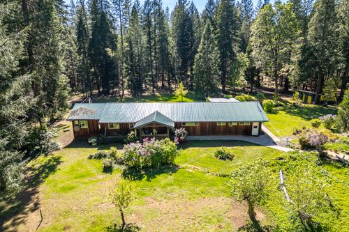 30481 Rl Smith Logging Rd, Oak Run, CA, 96069-9517 | Card Image