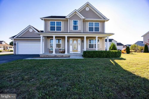 11 Pimlico Path, MARTINSBURG, WV, 25404-1679 | Card Image