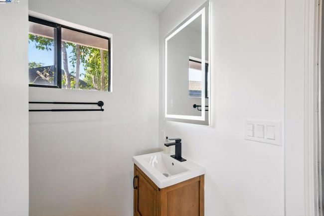 35 San Joaquin Pl, House other with 4 bedrooms, 3 bathrooms and 2 parking in Novato CA | Image 34