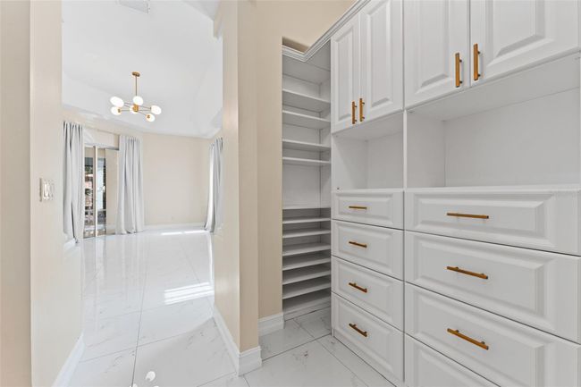 10310 Carroll Cove Pl, House other with 4 bedrooms, 4 bathrooms and null parking in Tampa FL | Image 36
