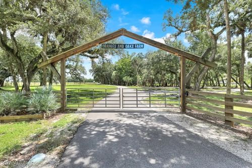 19080 Parkinson Rd, Alva, FL, 33920-3468 | Card Image