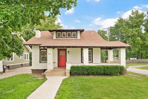 412 E Walker St, Ash Grove, MO, 65604-9044 | Card Image