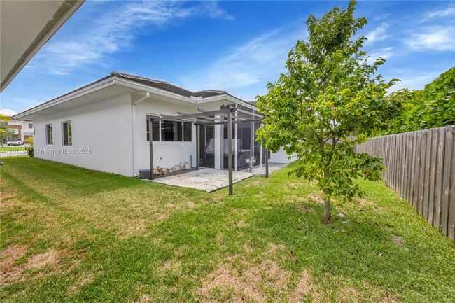 15037 Sw 174 Th St, House other with 4 bedrooms, 4 bathrooms and null parking in Miami FL | Image 22