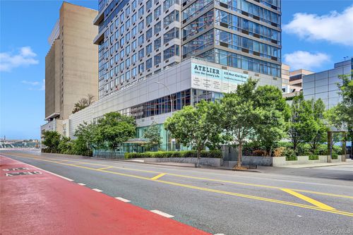 apt-7a-635 W 42nd St, New York, NY, 10036-1921 | Card Image