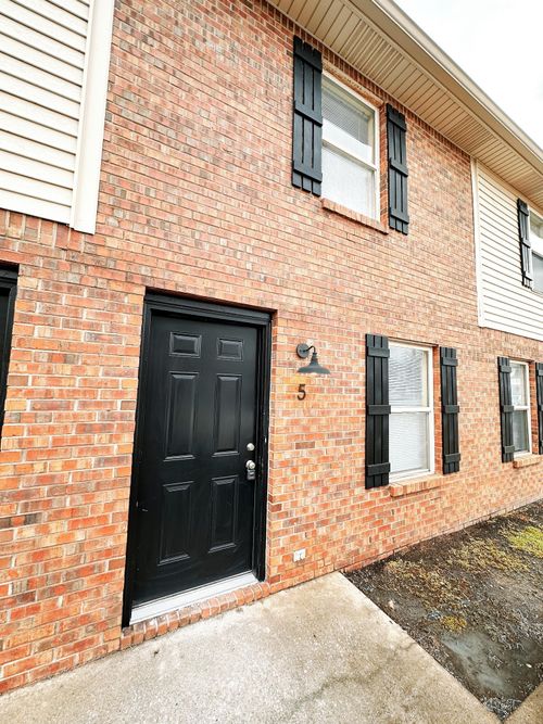 5-108 Coyote Ct, Clarksville, TN, 37043-2837 | Card Image