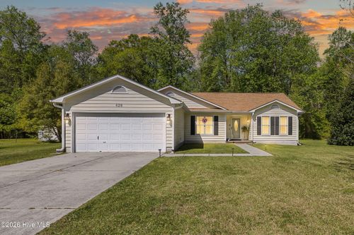 628 Greystone Ave, Jacksonville, NC, 28540-9238 | Card Image