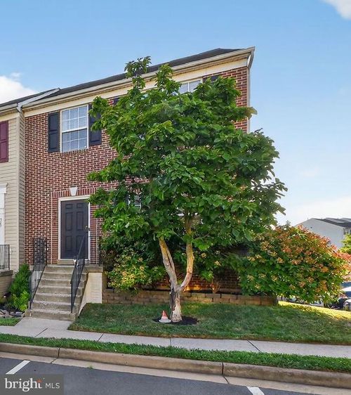 521 Lilac Ter Ne, LEESBURG, VA, 20176-4045 | Card Image