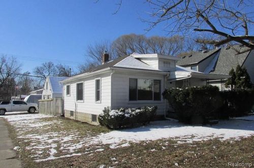 995 Lakeview St, Waterford, MI, 48328-3816 | Card Image
