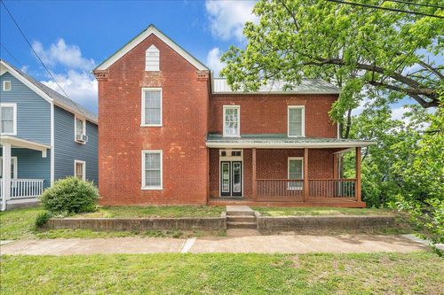 901 6th St Se, Roanoke, VA, 24013-2312 | Card Image