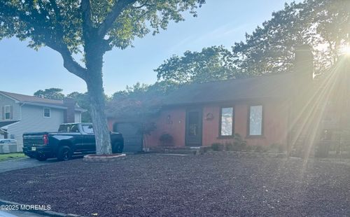 133 Mello Ln, Toms River, NJ, 08753-2305 | Card Image