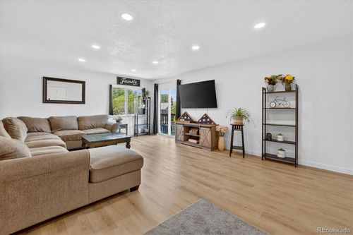 21-3643 S Sheridan Blvd, Lakewood, CO, 80235-2990 | Card Image