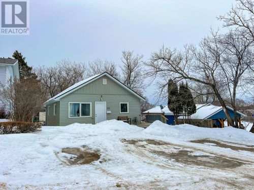 131 Mascott Ave, Kenora, ON, P9N3A2 | Card Image