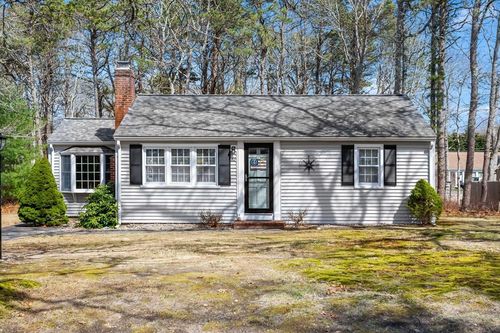 10 Lake Dr, Dennis, MA, 02660 | Card Image