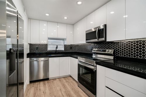 apt-109-8901 S Hollybrook Blvd, Pembroke Pines, FL, 33025-1302 | Card Image