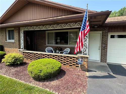 1076 Hrezent View Ln, Webster, NY, 14580-8901 | Card Image