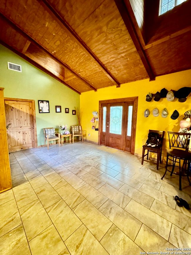 22739 Lazy Stream Dr, House other with 4 bedrooms, 2 bathrooms and null parking in Elmendorf TX | Image 4