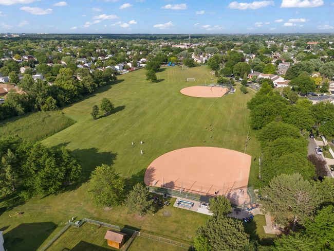 787 Bluejay Cir, House other with 4 bedrooms, 2 bathrooms and 2 parking in Elk Grove Village IL | Image 42
