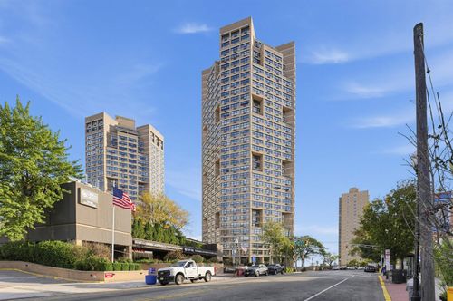 40h-7000 Blvd East, Guttenberg, NJ, 07093 | Card Image