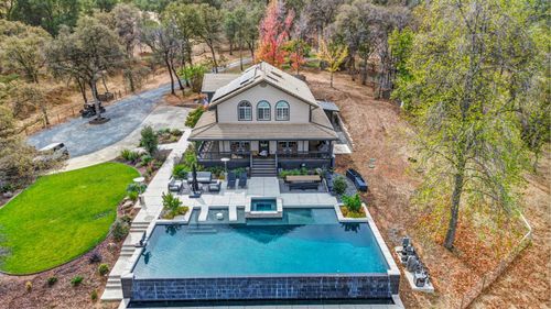 220 Floral Lane, Newcastle, CA, 95658 | Card Image