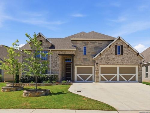 111 Huntwick Dr, Boerne, TX, 78006-2696 | Card Image