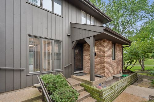 3899 Mission Hills Rd, Northbrook, IL, 60062-5700 | Card Image