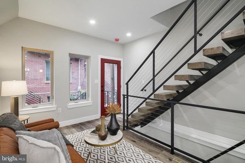 1006 S Fairhill St, PHILADELPHIA, PA, 19147-4045 | Card Image