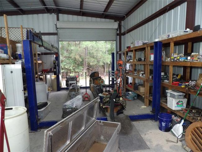 4 POST LIFT IN SHOP | Image 22