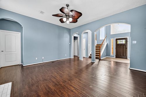 11603 Oak Lake Park Dr, Sugar Land, TX, 77498-7010 | Card Image