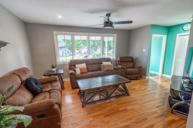 412 Leitch Dr, House other with 3 bedrooms, 2 bathrooms and 5 parking in Cornwall ON | Image 4