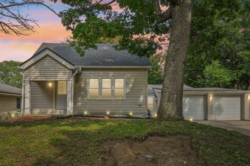 536 N 116th St, Wauwatosa, WI, 53226-3609 | Card Image