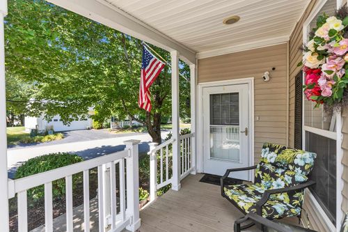 239 Victorian Way, Manchester, NH, 03104-5788 | Card Image