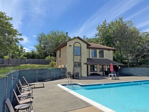 66 Omni Parc Dr, Nanuet, NY, 10954-5949 | Card Image