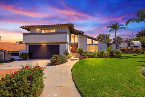 2065 W Ontario Ave, Corona, CA, 92882-5600 | Card Image
