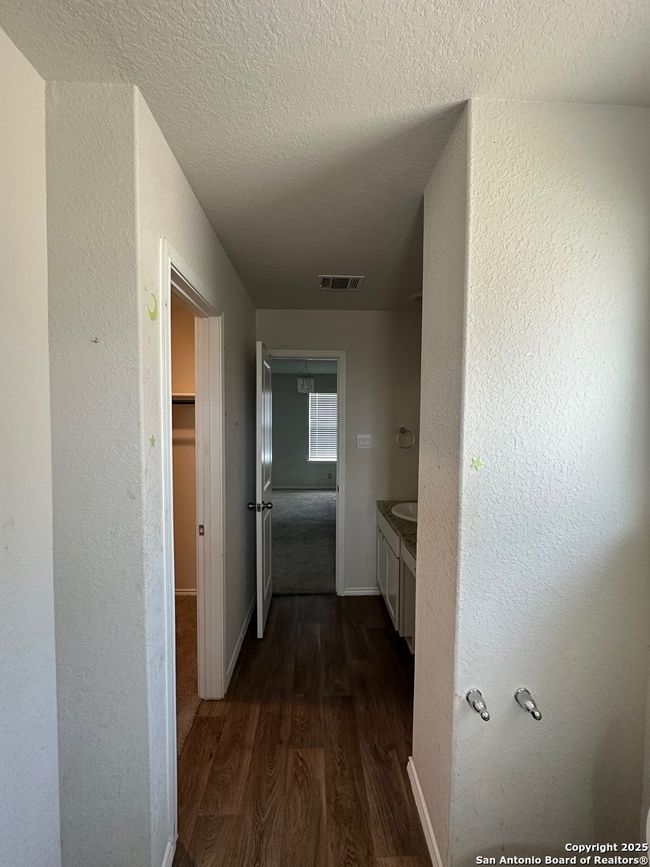 15730 Smoky Honeyeater, House other with 3 bedrooms, 3 bathrooms and null parking in San Antonio TX | Image 35