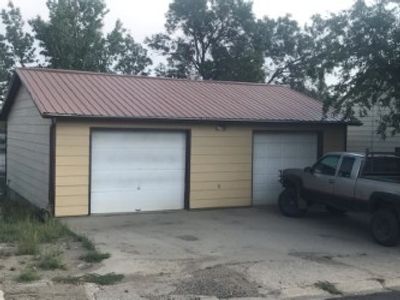 201 9th Avenue N, House other with 2 bedrooms, 2 bathrooms and null parking in Shelby MT | Image 3