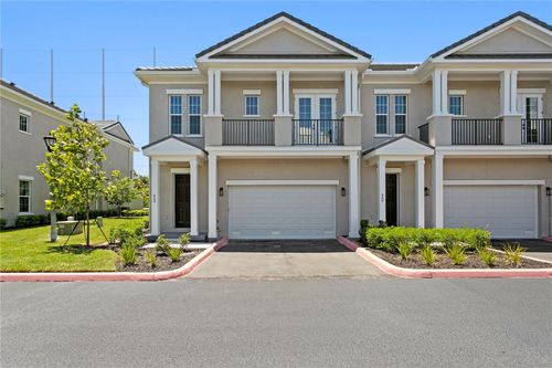 450 Gilman Pl N, ST PETERSBURG, FL, 33716-1303 | Card Image