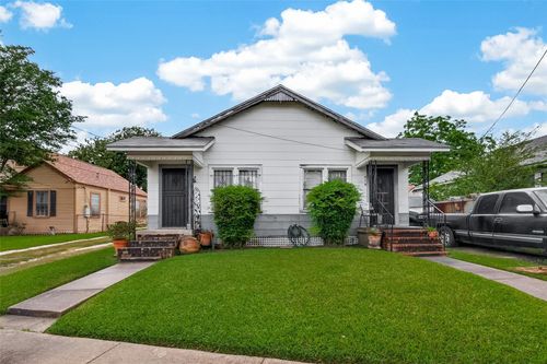 518 N Eastwood St, Houston, TX, 77011-1028 | Card Image