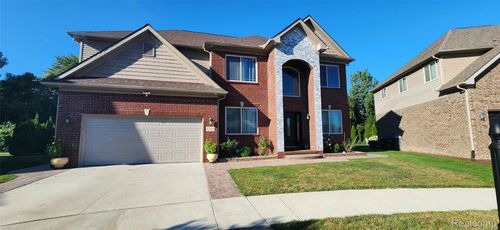 42849 Saint James Ct, Sterling Heights, MI, 48314-3080 | Card Image