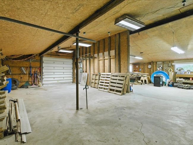 40x40 Shop | Image 38
